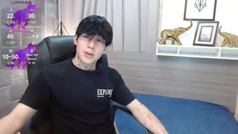Snapshot of iancute_ chatting on October 7, 2025, 7:22 pm ian online show from October 7, 2025, 7:22 pm
