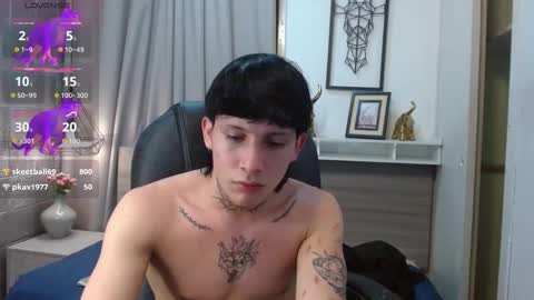 Snapshot of iancute_ chatting on October 12, 2025, 8:13 am ian online show from October 12, 2025, 8:13 am