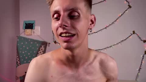 Snapshot of igarsson chatting on February 15, 2025, 12:04 am vladito online show from February 15, 2025, 12:04 am