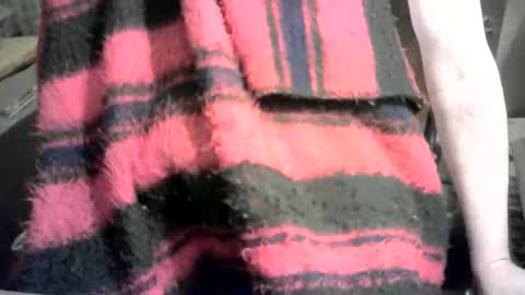 Snapshot of ignoredlittlestloser chatting on December 24, 2024, 5:16 am ignoredlittlestloser online show from December 24, 2024, 5:16 am