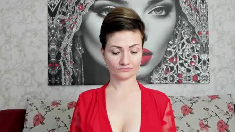 Snapshot of illegalbeauty87 chatting on December 24, 2024, 12:22 am Ingrid or more easier...Miss  GoDDess Mistress online show from December 24, 2024, 12:22 am