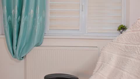 Snapshot of illusions888 chatting on February 3, 2025, 12:47 pm D-Illusion online show from February 3, 2025, 12:47 pm