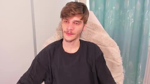 Snapshot of illusions888 chatting on February 21, 2025, 10:07 am D-Illusion online show from February 21, 2025, 10:07 am