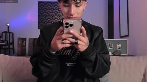 Snapshot of im__thomas chatting on October 19, 2025, 5:08 am IM  THOMAS online show from October 19, 2025, 5:08 am