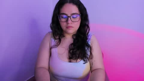 Snapshot of im_meii chatting on October 13, 2025, 10:32 pm mei mei uwu online show from October 13, 2025, 10:32 pm