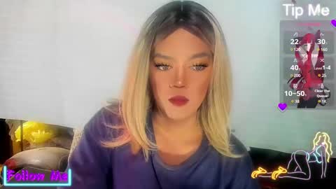 Snapshot of im_ur_hot_ella chatting on December 7, 2024, 3:04 am ella may online show from December 7, 2024, 3:04 am