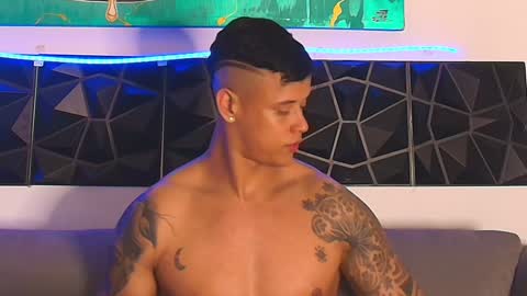 Snapshot of imconor chatting on February 1, 2025, 10:13 pm imconor online show from February 1, 2025, 10:13 pm