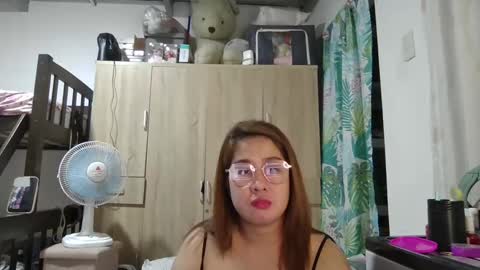 Snapshot of immaculate02 chatting on December 19, 2024, 9:07 am Immaculate02 online show from December 19, 2024, 9:07 am