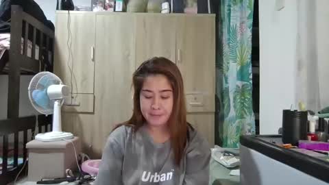 Snapshot of immaculate02 chatting on December 29, 2024, 3:44 am Immaculate02 online show from December 29, 2024, 3:44 am