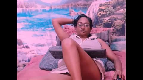 Snapshot of indianspicy69 chatting on February 12, 2025, 11:40 am Shreya online show from February 12, 2025, 11:40 am