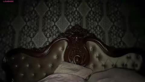 Snapshot of indikaflower chatting on February 28, 2025, 11:45 pm Indika Flower online show from February 28, 2025, 11:45 pm