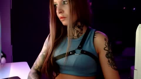 Snapshot of inesdesire chatting on February 7, 2025, 4:24 pm InesDesire online show from February 7, 2025, 4:24 pm