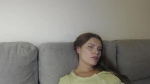 Sweet girl online show from October 24, 2025, 8:49 pm