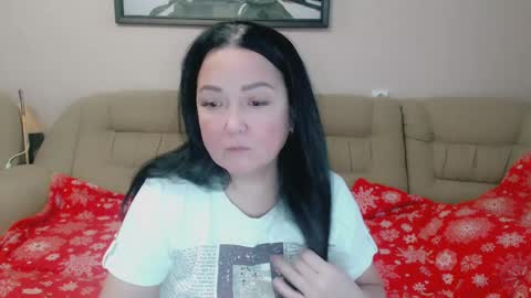 Snapshot of infinity_loveliness chatting on December 4, 2024, 6:33 am Infinity online show from December 4, 2024, 6:33 am