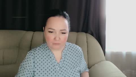 Snapshot of infinity_loveliness chatting on February 7, 2025, 11:12 am Infinity online show from February 7, 2025, 11:12 am