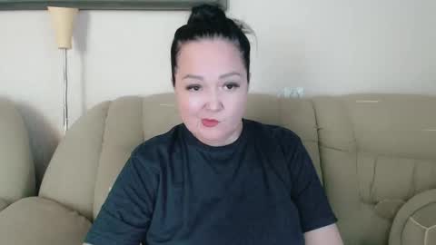 Snapshot of infinity_loveliness chatting on November 3, 2025, 8:48 am Infinity online show from November 3, 2025, 8:48 am