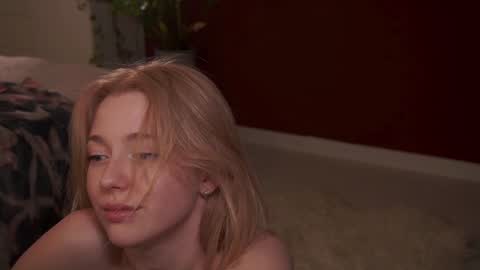 Snapshot of infinitysoul_ chatting on December 17, 2024, 2:01 am Alexa..  Inst     Fansly infinitysoul  online show from December 17, 2024, 2:01 am