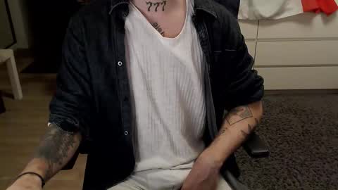 Snapshot of inkedtease chatting on November 9, 2025, 3:16 am Kyle online show from November 9, 2025, 3:16 am