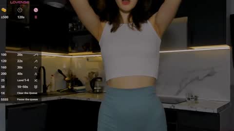 Snapshot of internetsexplorer chatting on December 20, 2024, 11:16 pm Bernadette Join online show from December 20, 2024, 11:16 pm