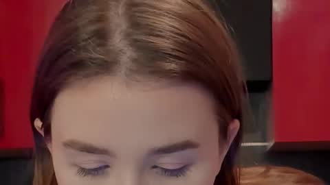 Snapshot of internetsexplorer chatting on March 12, 2025, 3:40 pm Bernadette Join online show from March 12, 2025, 3:40 pm