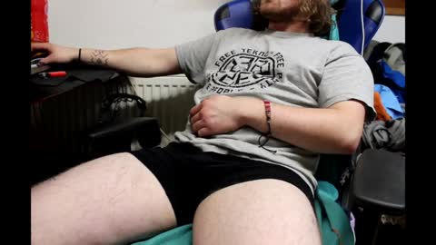 Snapshot of ipipo42o chatting on January 29, 2025, 5:35 pm DrownMentally online show from January 29, 2025, 5:35 pm