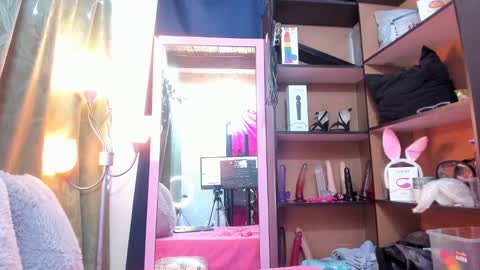 Snapshot of iriss_25 chatting on February 13, 2025, 12:21 pm iris online show from February 13, 2025, 12:21 pm