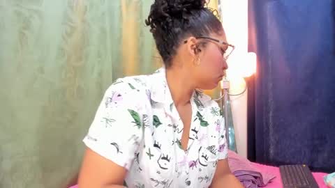 Snapshot of iriss_25 chatting on February 19, 2025, 11:49 am iris online show from February 19, 2025, 11:49 am