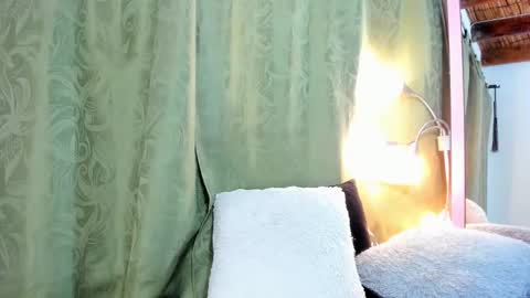 Snapshot of iriss_25 chatting on March 1, 2025, 11:06 am iris online show from March 1, 2025, 11:06 am