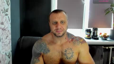 Snapshot of ironhulk22 chatting on October 4, 2025, 10:35 am ironhulk22 online show from October 4, 2025, 10:35 am