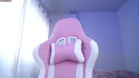 Snapshot of isa_emeralds chatting on February 21, 2025, 3:54 pm Isabella  online show from February 21, 2025, 3:54 pm