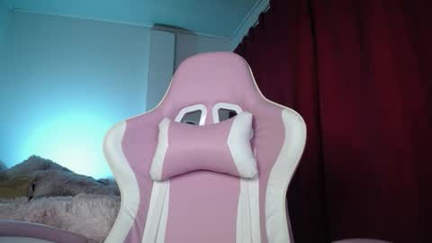 Snapshot of isa_emeralds chatting on September 12, 2025, 10:37 am Isabella  online show from September 12, 2025, 10:37 am