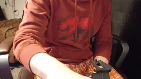 Snapshot of isaac_sheffield chatting on January 12, 2025, 2:35 am isaac online show from January 12, 2025, 2:35 am