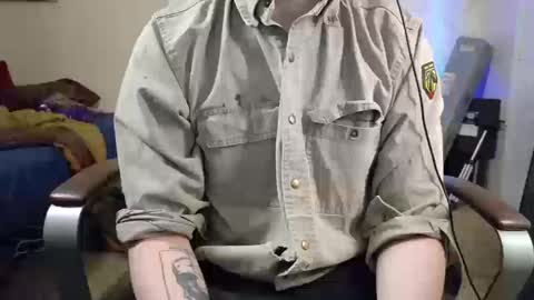 Snapshot of isaac_sheffield chatting on October 16, 2025, 10:44 pm isaac online show from October 16, 2025, 10:44 pm