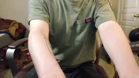 Snapshot of isaac_sheffield chatting on October 17, 2025, 11:51 pm isaac online show from October 17, 2025, 11:51 pm