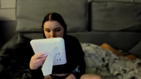 Snapshot of isabellaprincess21 chatting on September 18, 2025, 10:01 pm Isabella online show from September 18, 2025, 10:01 pm