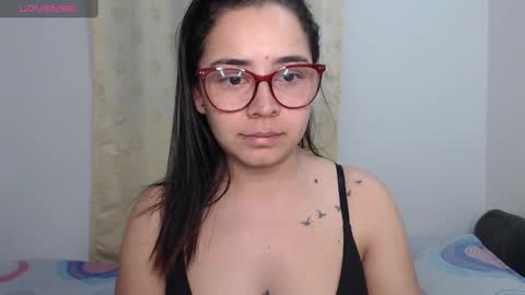 Snapshot of isemma chatting on December 6, 2024, 4:03 am Emma online show from December 6, 2024, 4:03 am