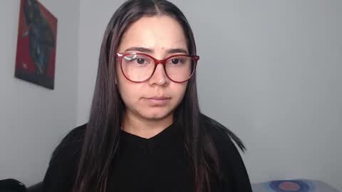 Snapshot of isemma chatting on January 4, 2025, 3:50 am Emma online show from January 4, 2025, 3:50 am