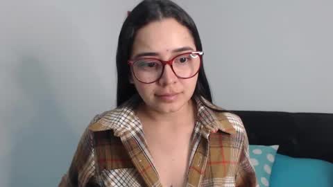 Snapshot of isemma chatting on February 20, 2025, 3:45 am Emma online show from February 20, 2025, 3:45 am