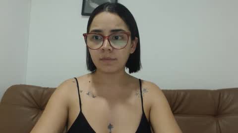 Snapshot of isemma chatting on September 16, 2025, 2:34 am Emma online show from September 16, 2025, 2:34 am