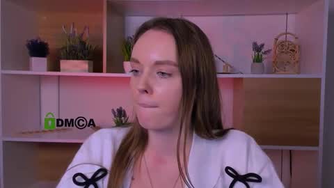 Snapshot of isla_dior chatting on November 3, 2025, 4:30 pm isla_dior online show from November 3, 2025, 4:30 pm