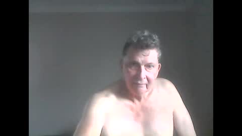 Snapshot of island625103 chatting on January 29, 2025, 8:46 pm island625103 online show from January 29, 2025, 8:46 pm