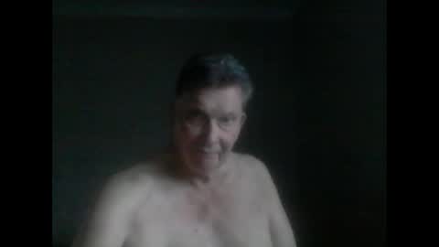 Snapshot of island625103 chatting on January 31, 2025, 8:12 pm island625103 online show from January 31, 2025, 8:12 pm