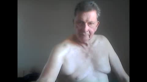 Snapshot of island625103 chatting on February 4, 2025, 9:10 pm island625103 online show from February 4, 2025, 9:10 pm