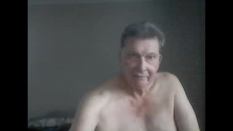 Snapshot of island625103 chatting on February 12, 2025, 9:33 pm island625103 online show from February 12, 2025, 9:33 pm