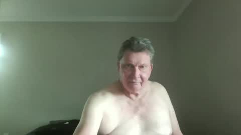 Snapshot of island625103 chatting on September 12, 2025, 8:31 pm island625103 online show from September 12, 2025, 8:31 pm