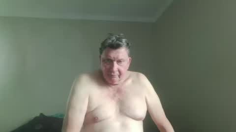 Snapshot of island625103 chatting on October 14, 2025, 5:47 pm island625103 online show from October 14, 2025, 5:47 pm