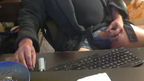 Snapshot of islandduke chatting on December 7, 2024, 1:51 pm Duke online show from December 7, 2024, 1:51 pm