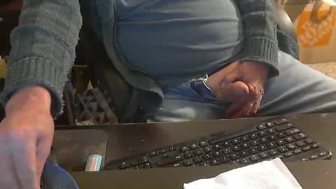 Snapshot of islandduke chatting on December 11, 2024, 5:15 pm Duke online show from December 11, 2024, 5:15 pm