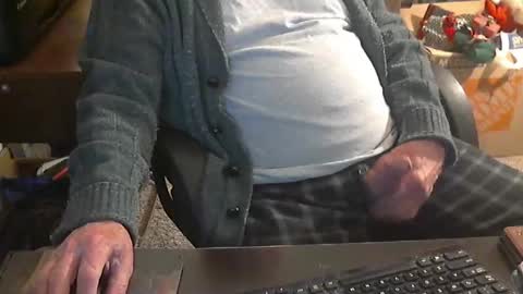 Snapshot of islandduke chatting on December 25, 2024, 11:43 am Duke online show from December 25, 2024, 11:43 am