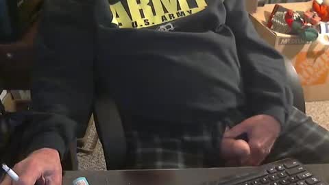 Snapshot of islandduke chatting on January 6, 2025, 2:37 am Duke online show from January 6, 2025, 2:37 am